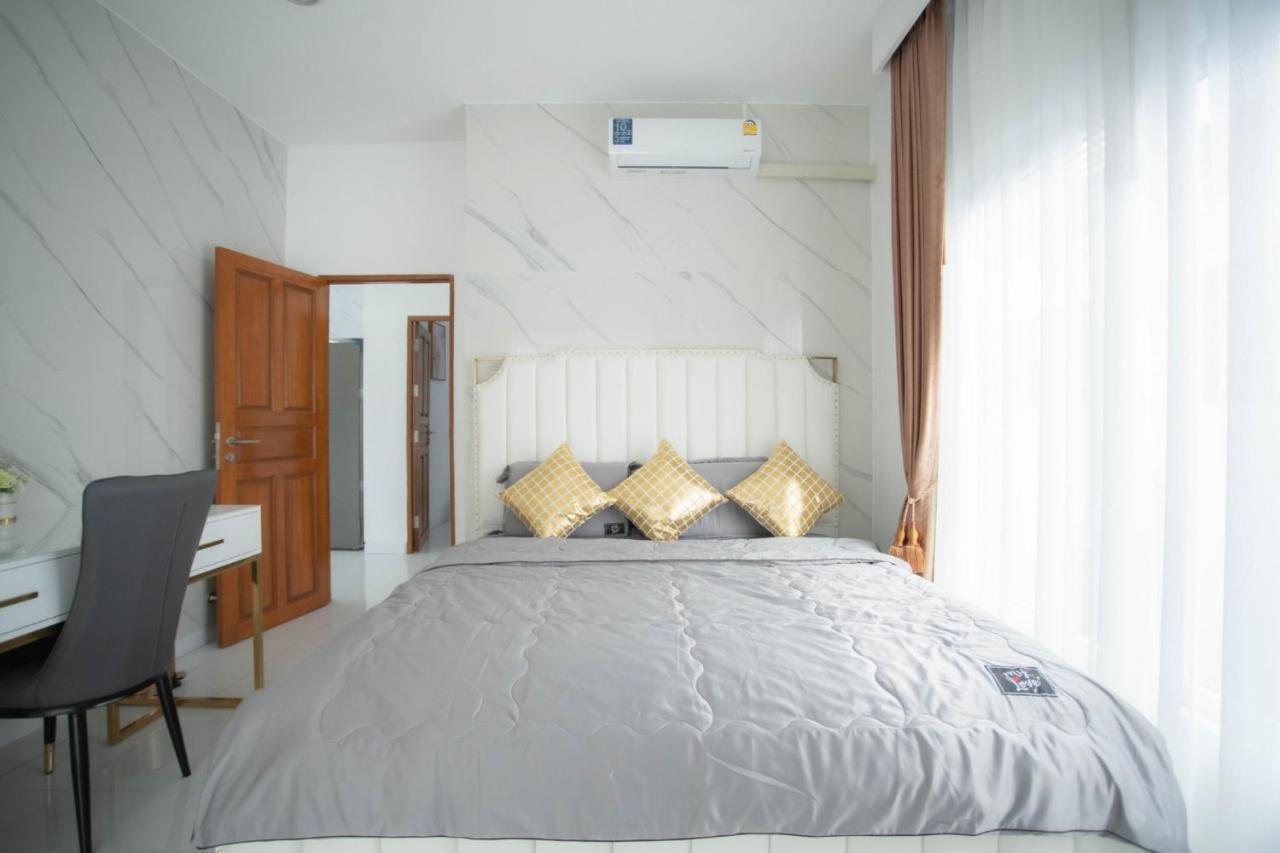 Kw Pool Villa Pattaya Extérieur photo