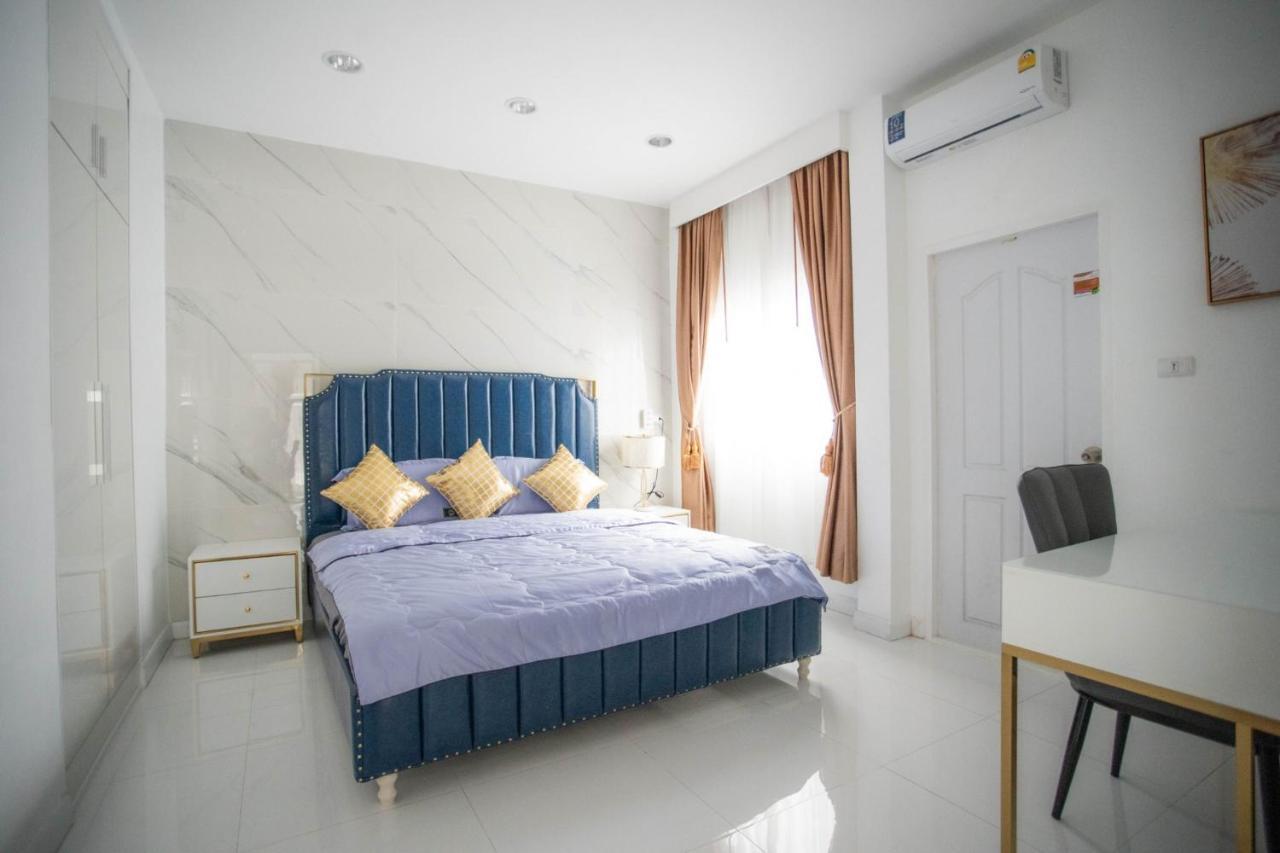 Kw Pool Villa Pattaya Extérieur photo