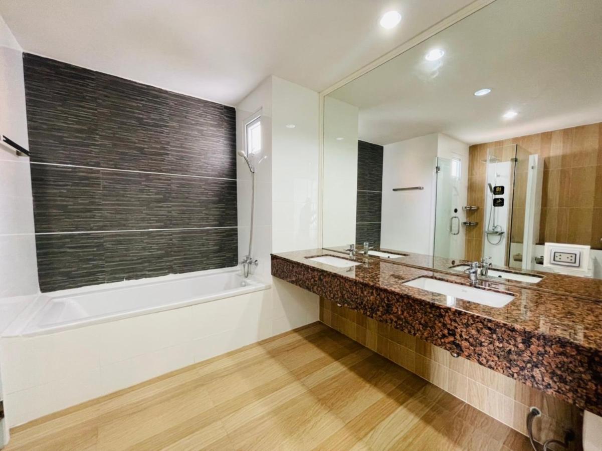 Kw Pool Villa Pattaya Extérieur photo